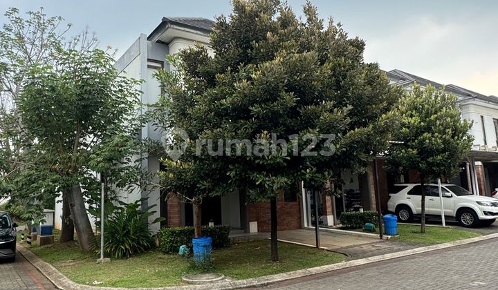 Semi-Furnished House for Rent at 70 Million in BSD City Mozia Semi-Furnished House for Rent at 70 Million in BSD City Mozia