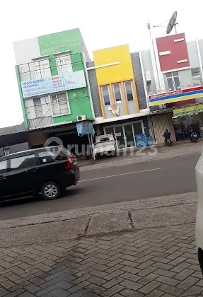 Ruko Gandeng Eksklusif di Serpong Park - Investasi Stabil dengan Penyewa Indomaret Ruko Gandeng Eksklusif di Serpong Park - Investasi Stabil dengan Penyewa Indomaret