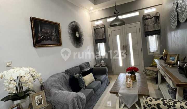 Strategic Twin Wing House Near Moh Toha Toll Road 2