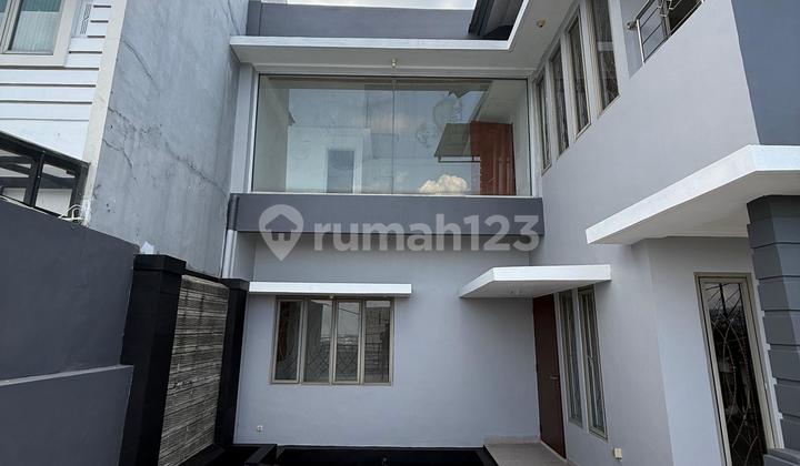 Rumah Villa 2,5 Lantai Cilengkrang Atas Bandung 2