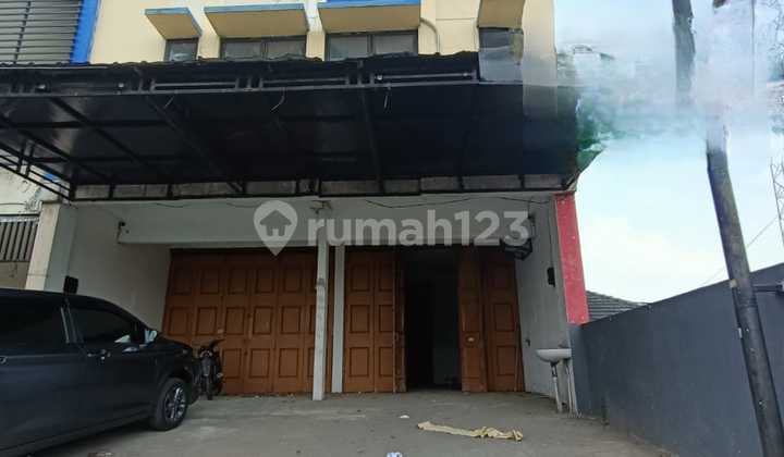 For Rent 2-Story Shop House on the Side of North Cikarang Main Road 2