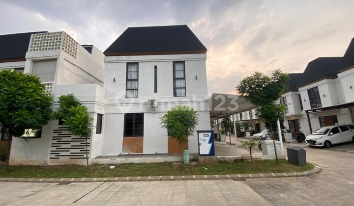 For Sale Corner House Vida Bekasi Cluster Kencana Kota Bekasi in Pedurenan