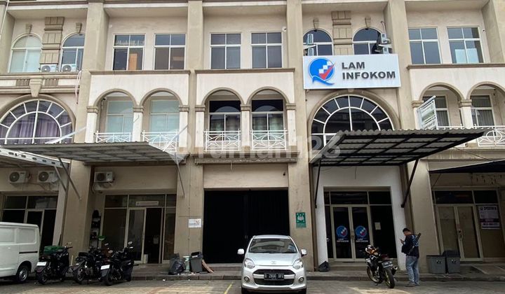 For Rent: Shop House with Folding Gate Floor Ready to Use in Grand Galaxy City For Rent: Shop House with Folding Gate Floor Ready to Use in Grand Galaxy City