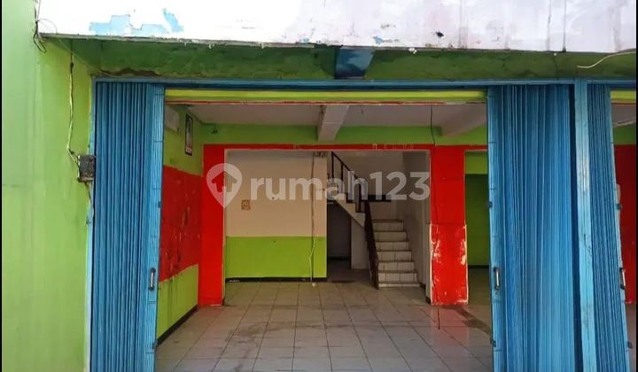 For rent: a row of shophouses on Pekayon main road, Bekasi.