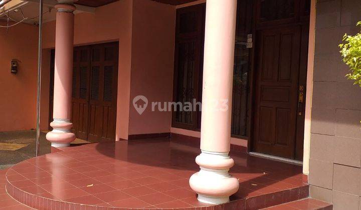 Rumah 2 Lantai Bagus SHM di Jalan Boulevard Modernland Tangerang, Tangerang 2