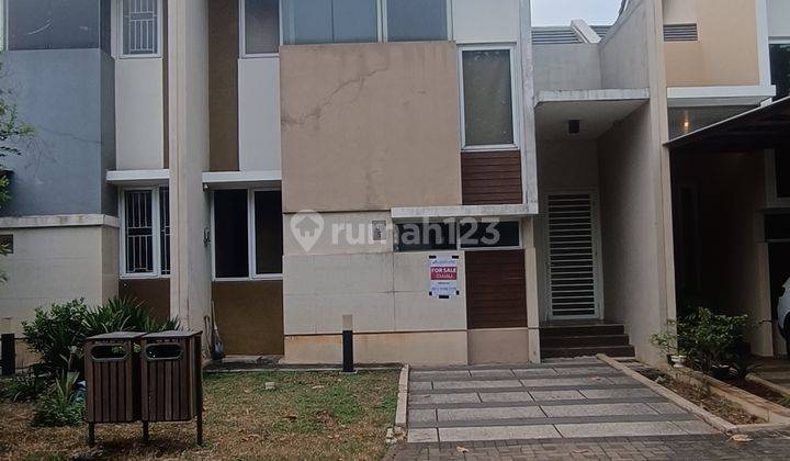 Rumah 2 Lantai Bagus Selatan BSD Tangerang Selatan 1