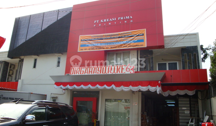 Bebas Banjir, Ruang-Usaha, 2 Lantai, SHM, Dekat Akses Bus Kota, Dekat Akses Tol di Jalan Raya, bisa Masuk Container