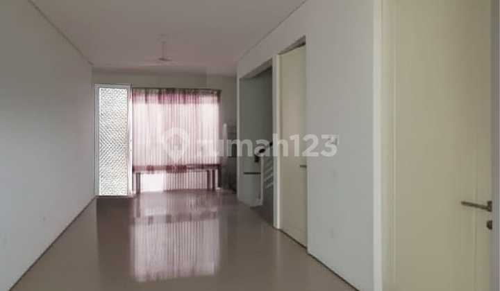 ROYAL RESIDENCE RUMAH 2 LANTAI MAIN ROAD 