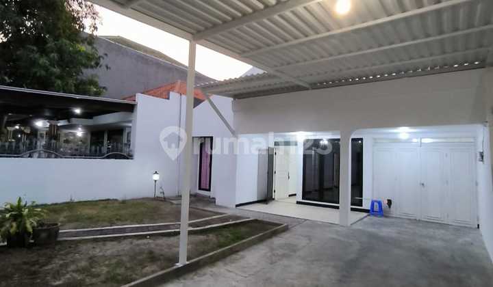 RUMAH LUAS FULL RENOV DAERAH DARMO PERMAI DISEWAKAN 1