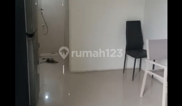 RUMAH CITRALAND NORTHWEST 2 LANTAI BAGUS TERAWAT