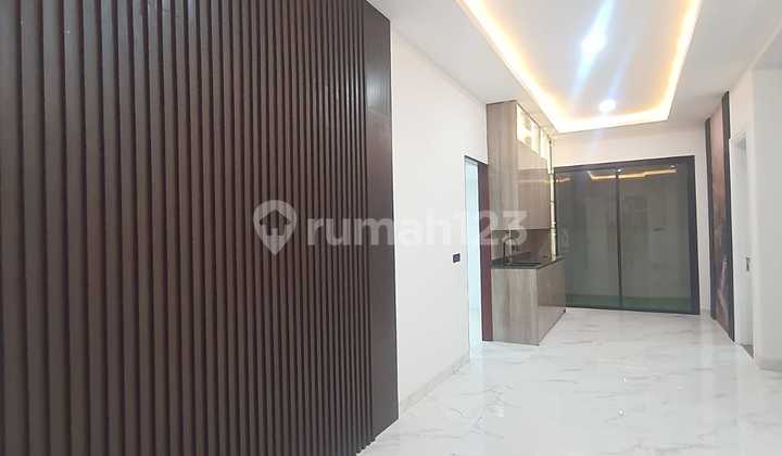 New Semi-Furnished Citraland Utama House For Sale! 2