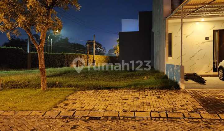 TANAH DIAN ISTANA LOKASI STRATEGIS  ROW TERLEBAR BISA DIBANGUN 3 LANTAI