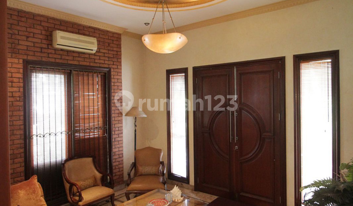 Rumah Permata Hijau , Hook 2.5 Lantai