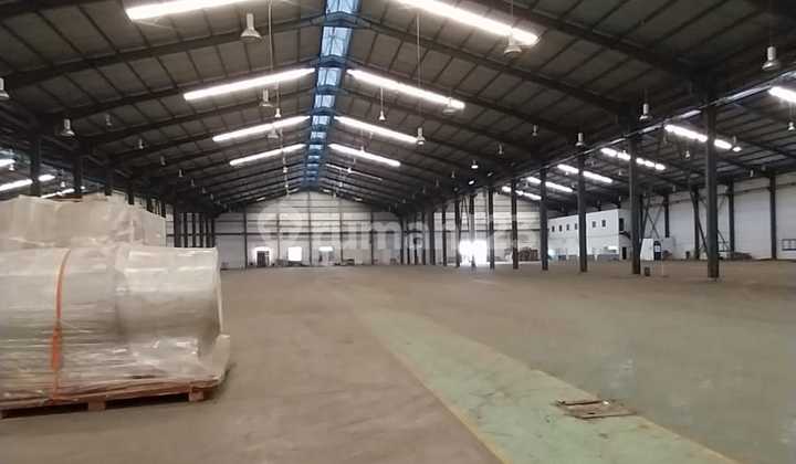 Mega Store Lb 20 Rb Large Scale Warehouse for Large Storage/Logistics in Delta Silicon Industrial Warehouse Area, Bekasi Mega Store Lb 20 Rb Large Scale Warehouse for Large Storage/Logistics in Delta Silicon Industrial Warehouse Area, Bekasi