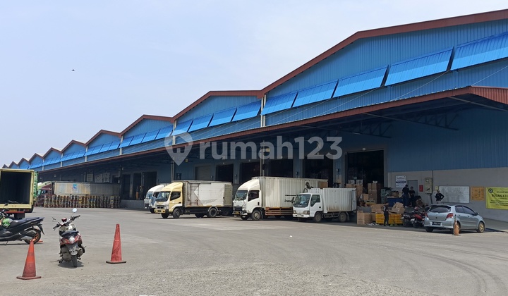 New Warehouse 2300m2 Container Access Near Toll Road and Tanjung Priuk Port Marunda Center Cilincing Marunda Bekasi New Warehouse 2300m2 Container Access Near Toll Road and Tanjung Priuk Port Marunda Center Cilincing Marunda Bekasi