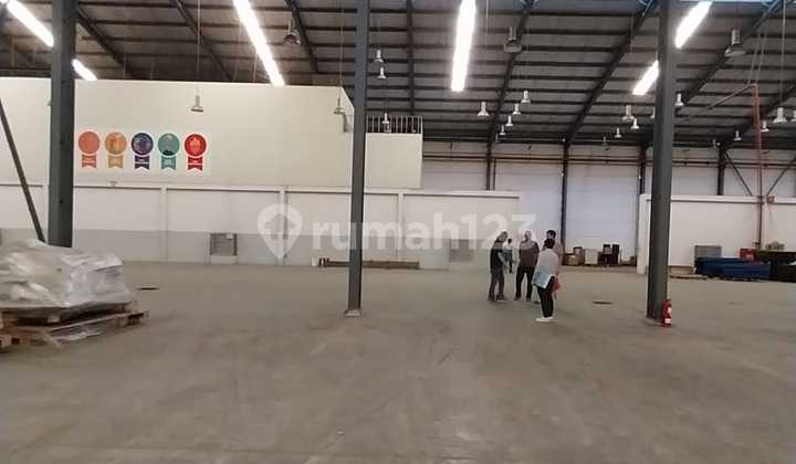 Mega Store Lb 20 Rb Large Scale Warehouse for Large Storage/Logistics in Delta Silicon Industrial Warehouse Area, Bekasi Mega Store Lb 20 Rb Large Scale Warehouse for Large Storage/Logistics in Delta Silicon Industrial Warehouse Area, Bekasi