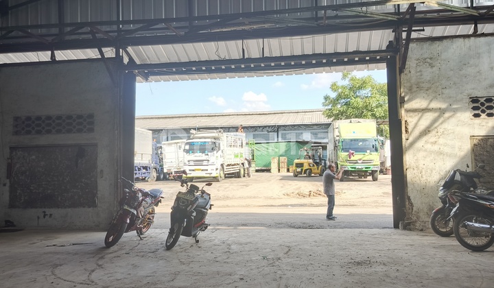 Affordable Warehouse 1200m2 for Storing Heavy Equipment/Coils/Steel in Pulogadung, Bekasi