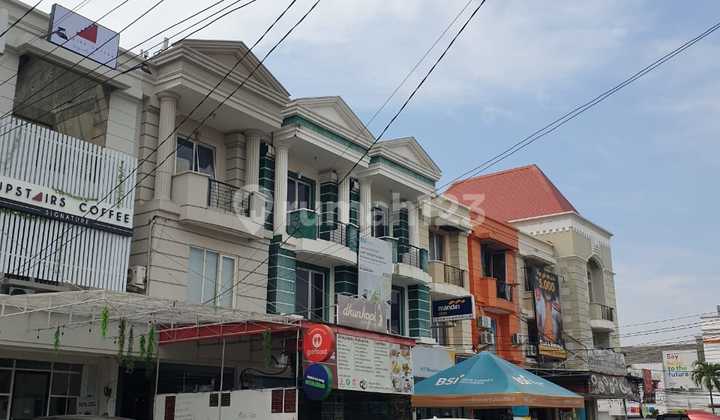 Ruko Murah 4 Lt Pinggir Jalan Utama Bulevard Cocok Cafe/resto/kantor/klinik Bulevard Hijau Harapan Indah Bekasi