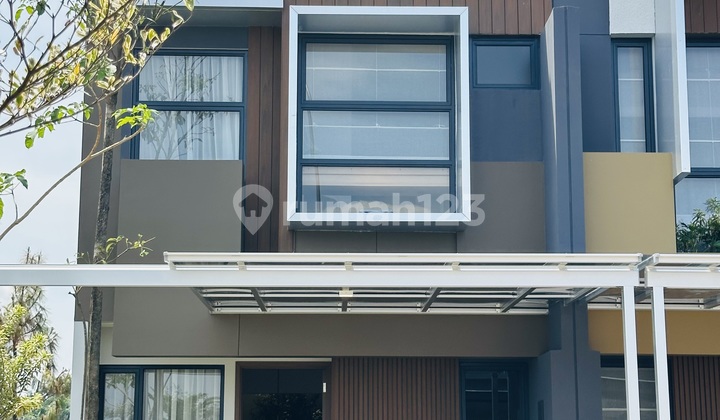 2-Storey House in the New BSD City Center Ready to be Your First Home 2