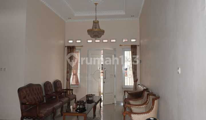 Rumah 2 Lantai Dekat Dengan Fasilitas Umum & Strategis Di Depok 2