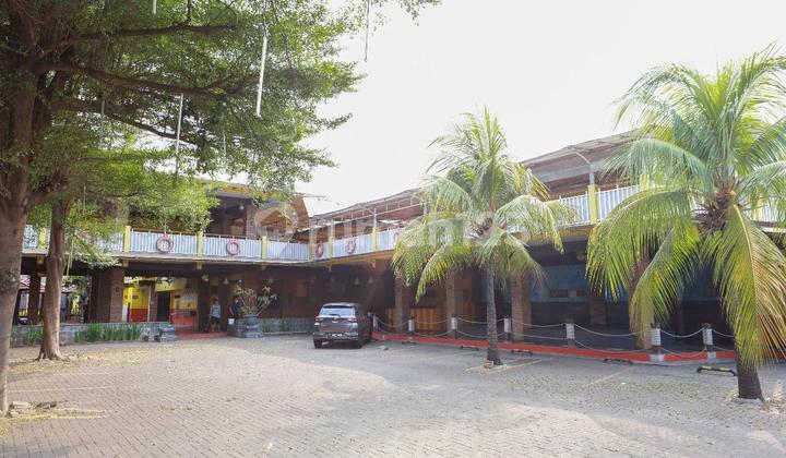 Dijual Bangunan Komersial 2 Lantai + Rooftop di Lokasi Premium - SHM | LT 1.710 M² | Harga Rp 17 M