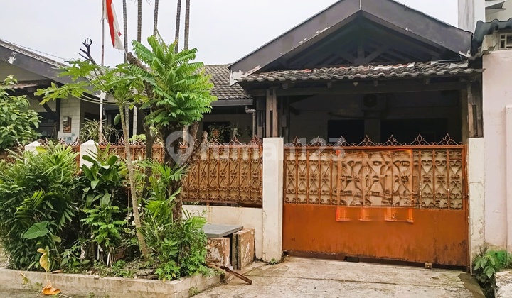 Butuh Renovasi, Tapi Nilai Investasi Tinggi – Lokasi Super Strategis dekat dengan Sekolah Terbaik di Depok