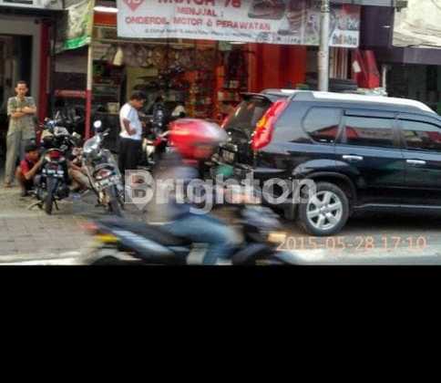 Dijual Ruko 2 Lantai Lokasi Ramai & Strategis - Jl Raya Cililitan, Pinggir Jalan, Dekat Pgc!