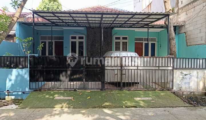 Dijual Rumah 2 Kavling Luas & Strategis Siap Huni- Beji, Depok Dijual Rumah 2 Kavling Luas & Strategis Siap Huni- Beji, Depok