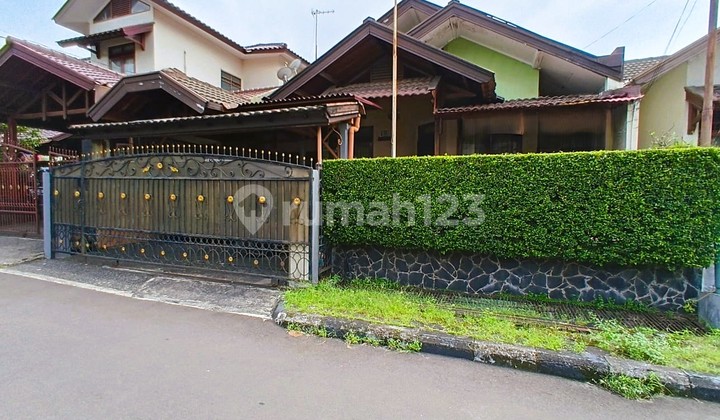 SPACIOUS HOUSE IN PESONA DEPOK KHAYANGAN HOUSING – CLOSE TO PUBLIC FACILITIES & EASY ACCESS TO THE CITY CENTER