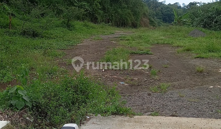 Dijual Tanah Zona Merah, Strategis Dekat Pinggir Jalan Besar 2