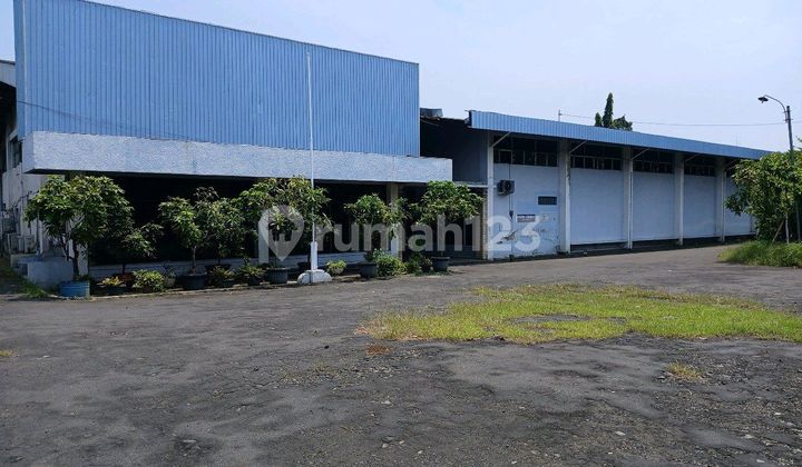 Dijual Dibawah NJOP Tanah Sangat Strategis Tampak 3 Sisi Cocok Buat Usaha Apapun. Bentuk Persegi Agak Ngantong 1