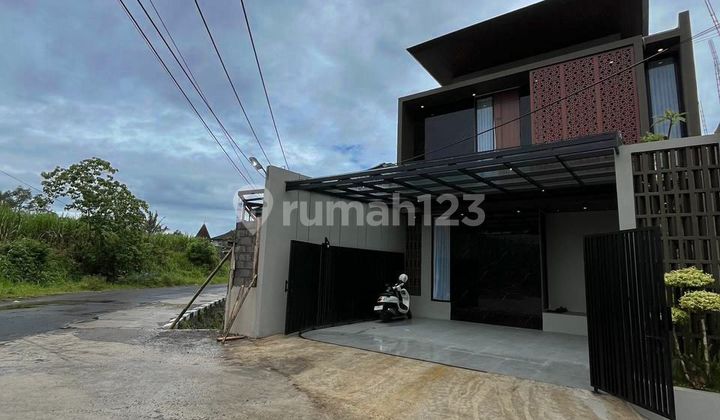 Dijual Rumah Baru Full Furnished di Condong Catur Sleman 2