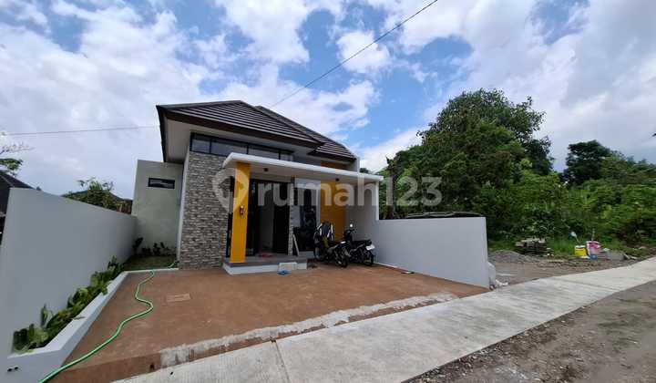 Rumah Baru Siap Huni di Dekat Kampus Uii 2