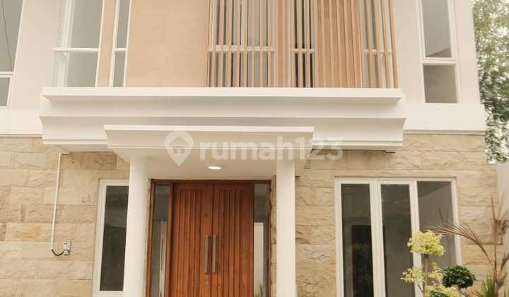 *jual Segera**tanah Luas, Rumah Cantik Minimalis Modern 2 Lantai Siap Huni Di Dekat Hotel Hyatt Jalan Palagan, Sendangadi, Mlati, Sleman, Yogyakarta*luas Tanah 199 Mtype Bangunan 140kamar Tidur 4kamar Mandi 4ruang Tamuruang Keluargadapurlistrik 5500 Vaair 2
