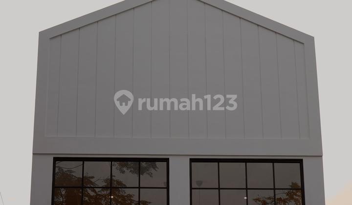 *super Murah. Full Furnish, Rumah/villa Mewah Bangunan 2 Lt, Kwalitas Hotel Bintang 5 Plus Kolam Renang, Di Jakal Km. 7,8 Yk*luas Tanah 153 Mluas Bangunan 120 Mkamar Tidur 2 (bisa Nmbh 1) Kamar Mandi 3 (kamar Mandi Dalam 2) Ruang Tamu/keluargaruang Makan 