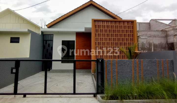 Dijual Rumah Baru Siap Huni di Jakal KM 10 2