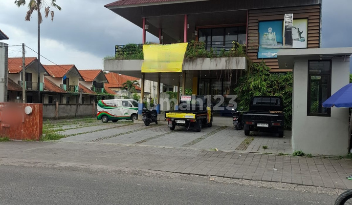 For Sale: 2nd Floor Restaurant in New Building, Prime Location in West Denpasar. 2