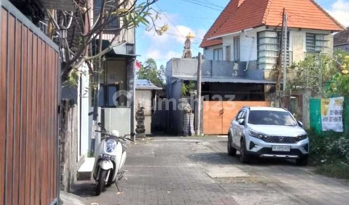 Minimalist House for Rent in Renon