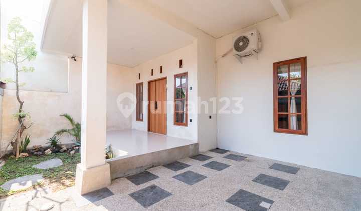 Disewakan Rumah Semi Villa 2 Lantai Di Denpasar Selatan