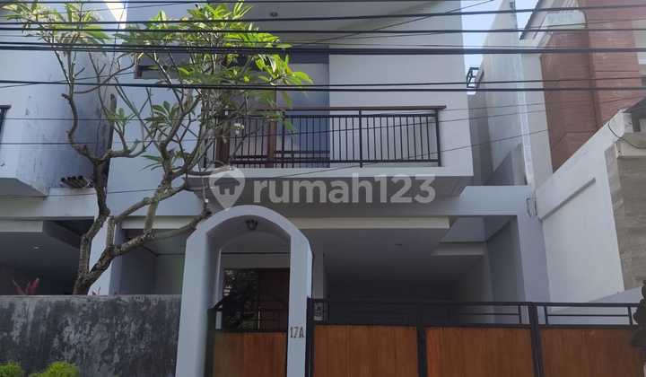 Disewakan Rumah Cantik Semi Villa Di Renon Disewakan Rumah Cantik Semi Villa Di Renon