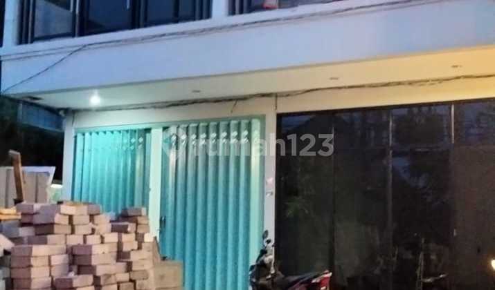 For Rent 2-Story Shop House in Renon South Denpasar