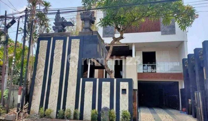 Dijual Rumah Semi Villa di Denpasar Timur