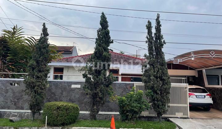 Rumah lama furnished, Strategis dan terawat Dadali, Bandung
