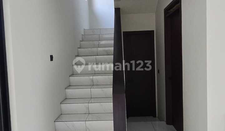 Sewa.rumah.baru.kota.baru.parahyangan 2