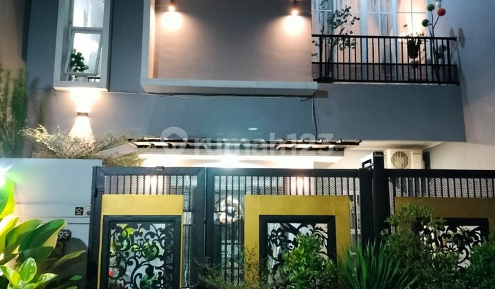 Dijual/disewakan Rumah Cantik Semifurnish Di Jatimakmur Pondok Gede Bekasi
