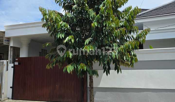 For Sale Fully Renovated House in Jakasetia Near Grand Galaxy Bekasi For Sale Fully Renovated House in Jakasetia Near Grand Galaxy Bekasi