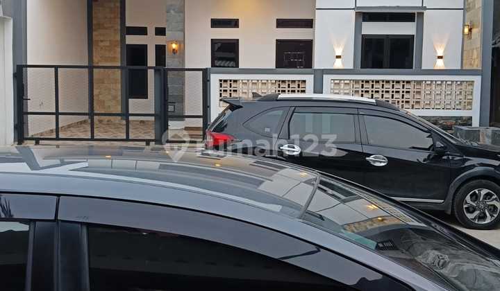 Dijual Rumah Elegant Perumahan Titian Indah Medan Satria Bekasi 2