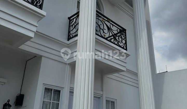 Dijual Rumah 2 Lantai Full Furnished di Kranggan Jatisampurna Bekasi