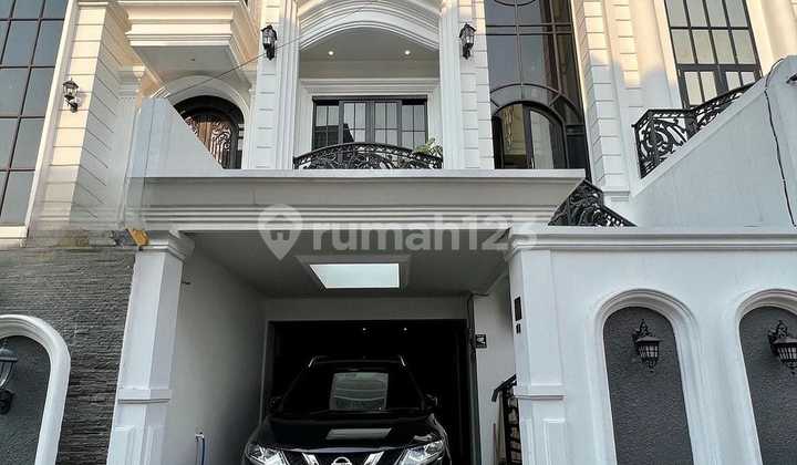 American Classic Town House in Jagakarsa, South Jakarta.
