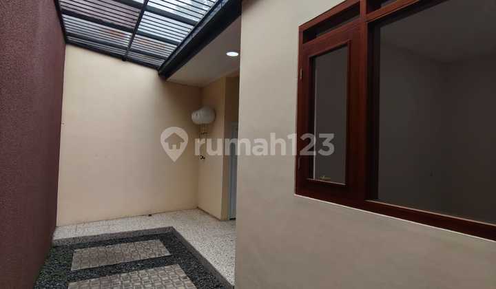 Dijual Rumah Baru Minimalis Siap Huni di Taman Holis Indah 2
